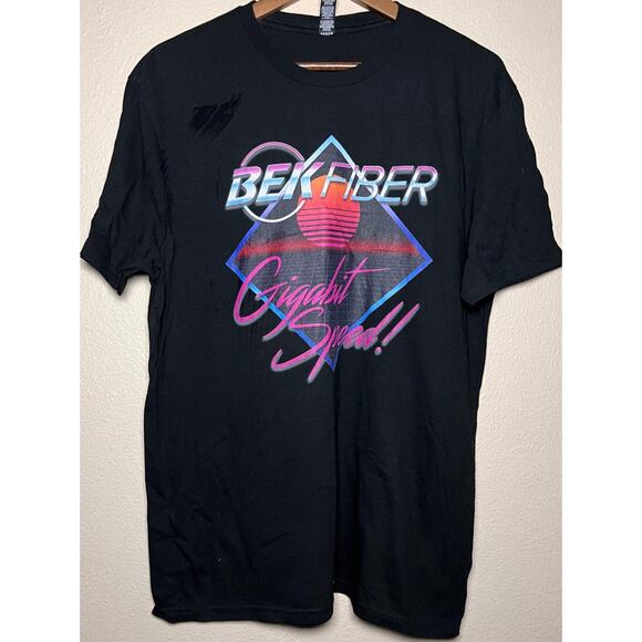 District 🌐 “BEK Fiber Gigabit Speed” Retro Tech Tee – Size L - Picture 1 of 5